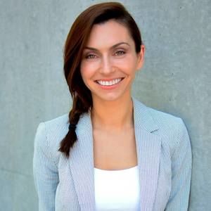 Meet your Posher, Daniela